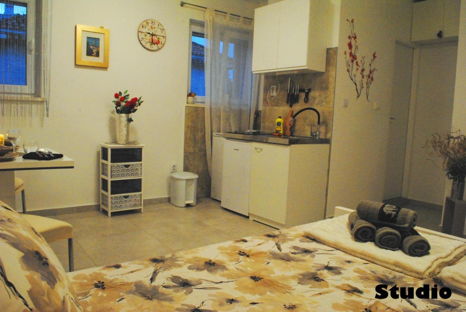 Sunshower Apartment And Studio Split Extérieur photo