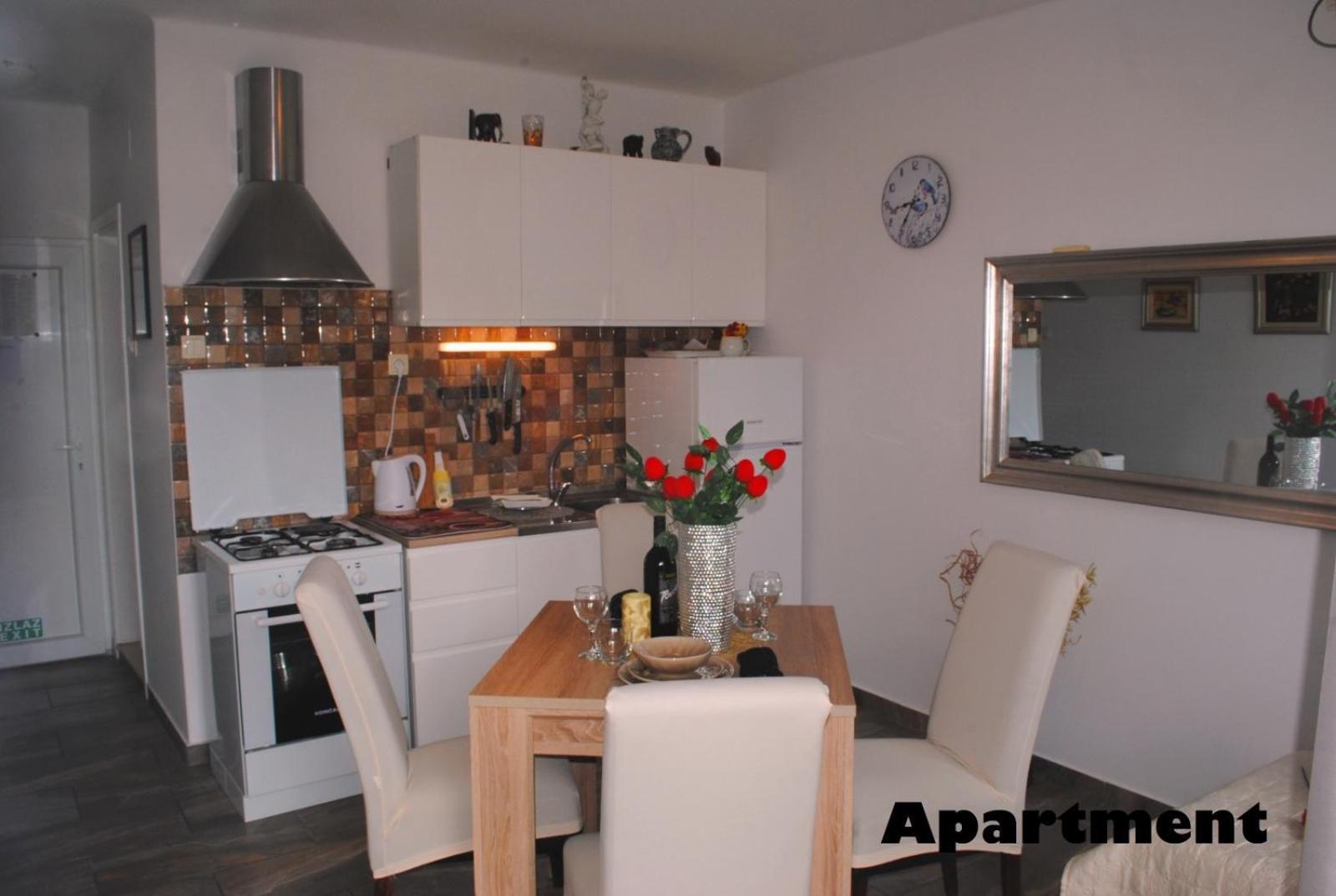 Sunshower Apartment And Studio Split Extérieur photo